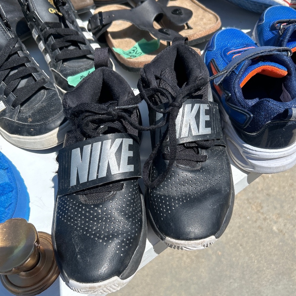 Boys nike shoes